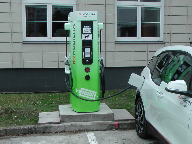 Rychlé dobití elektromobilu v Mladé Boleslavi